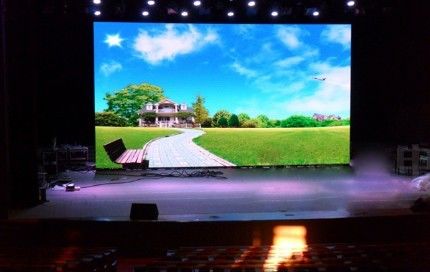 Painel de LED 640*480mm Gabinete Mais Fino P2 Display LED Interno 40 Scan FCC CCC