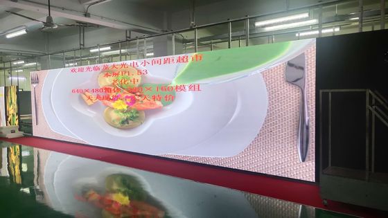 Tela LED de Pixel Pequeno de Alto Brilho de 1,25 mm Máx. 800W/m² para Display Interno