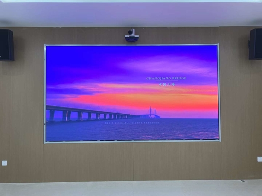 32 * 16cm Animação Pequeno Pixel LED Display ODM 640 * 480mm Gabinete