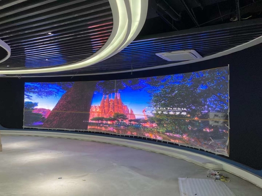 32 * 16cm Animação Pequeno Pixel LED Display ODM 640 * 480mm Gabinete