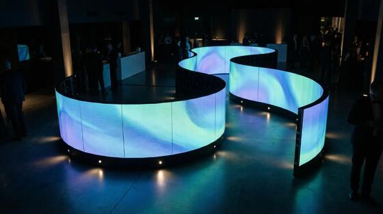 P1.538 Parede de vídeo LED curvado RGB Indoor Full Color LED Display 3840Hz