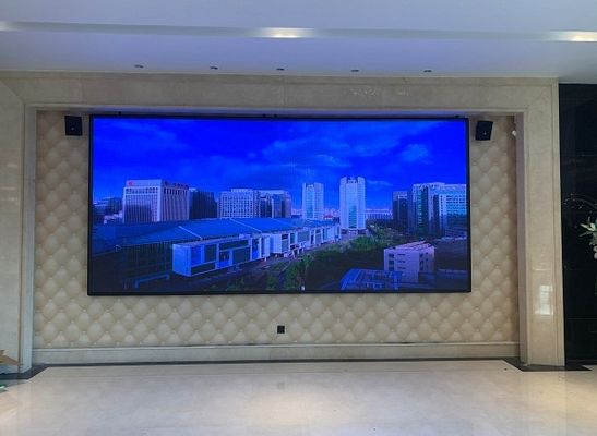 P2.976 Exposições comerciais Display LED a cores inteiras para publicidade ODM