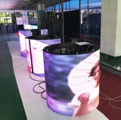 IP43 conduziu a exposição P2.5 AC90V conduzida interna flexível da tela do contexto da fase
