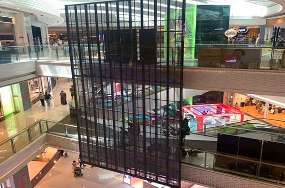 A tela conduzida de vidro transparente HD de P3.91mm 1R1G1B conduziu Mesh Video Wall ISO9001